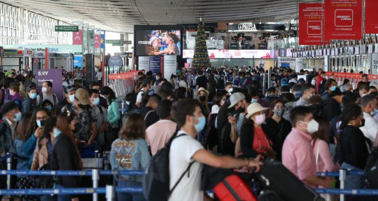 Sigue brusca alza de covid en la RM: casos nuevos casi se triplicaron en 7 días