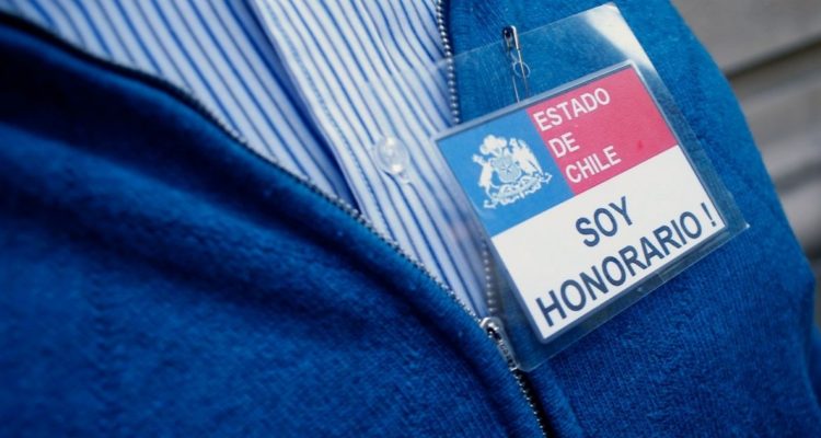 Contraloría por contratos a honorarios