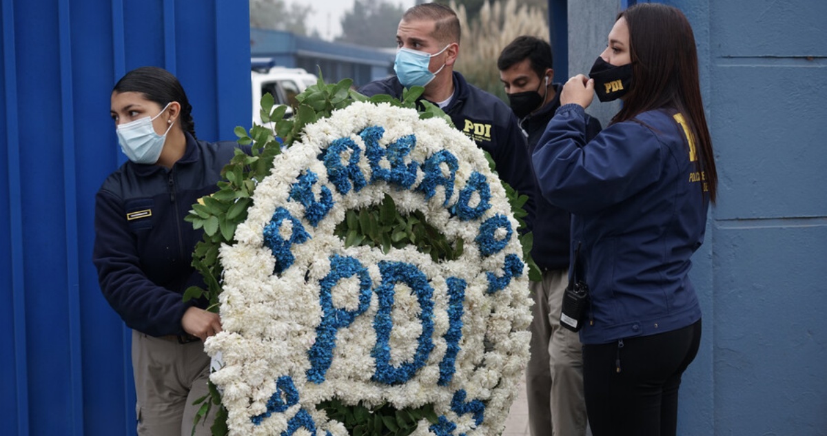 Compañeros de PDI de Valeria Vivanco