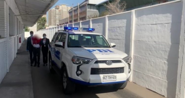 Salida detenido acusado por triple homicidio en Peñalolén