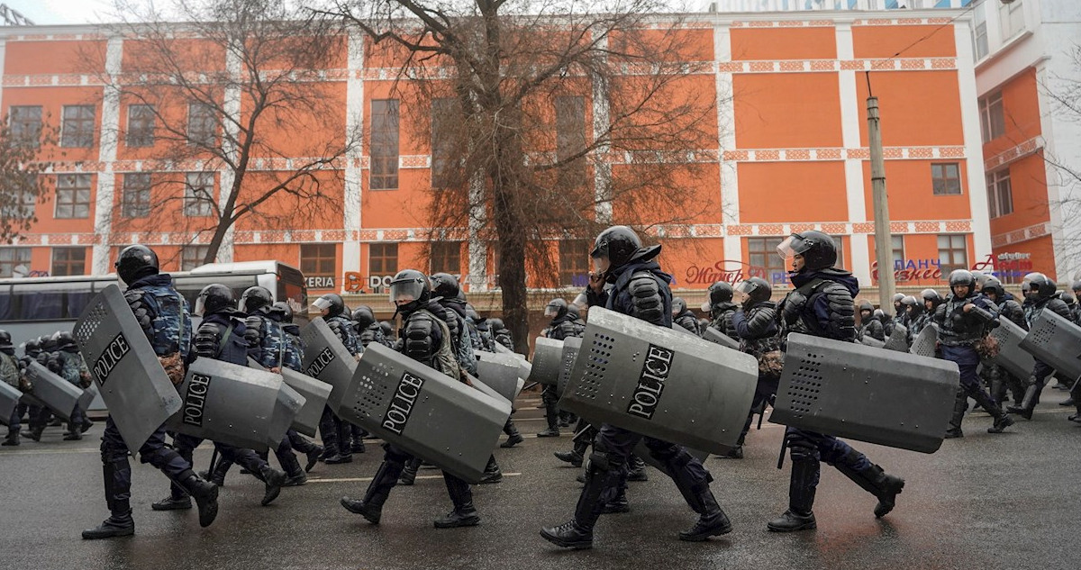 Casi 8 mil detenidos deja estallido social en Kazajistán