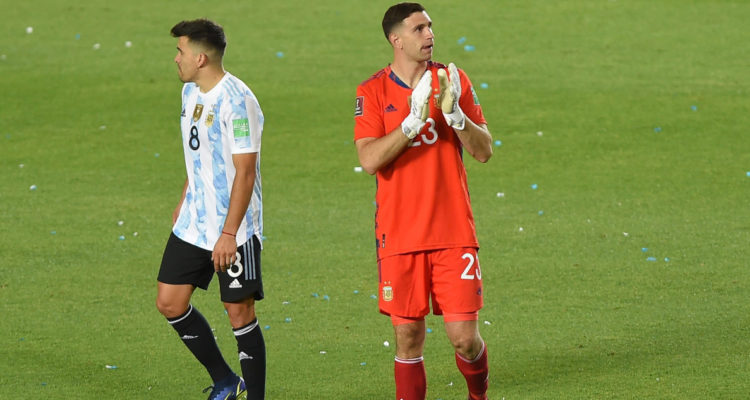 Dibu Martínez analizó encuentro ante Chile por las sudamericanas