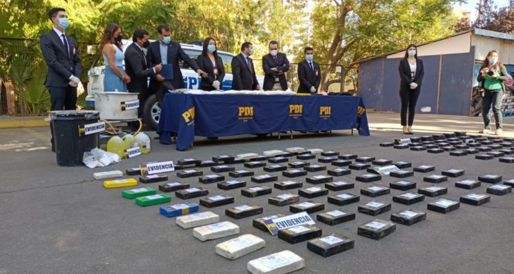 Desbaratan clan familiar de tráfico en la RM: PDI incautó más de $5 mil millones en droga