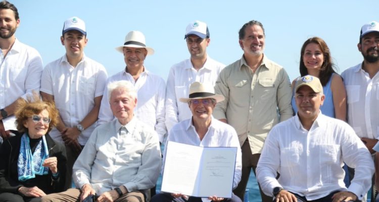 Presidente Iván Duque en firma de convenio de protección ambiental