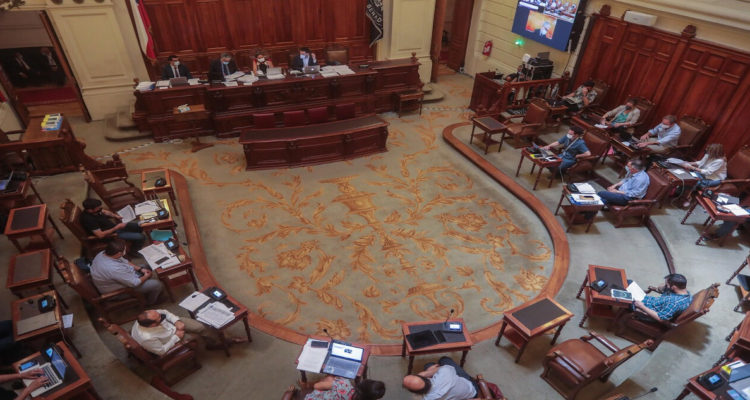 Propuesta de eliminación del Senado y dupla presidencial marcan avance del debate en la Convención