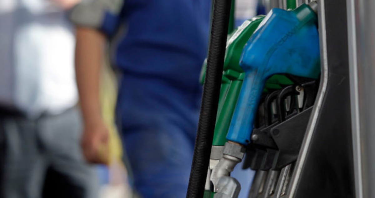 Enap reporta alza en todos los combustibles: GLP sube $4,2 y diésel aumenta en $6,5