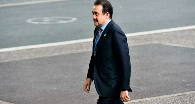 Detienen a exjefe de Inteligencia de Kazajistán por alta traición.