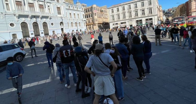 Filas por PCR de hasta 4 horas en Plaza Sotomayor