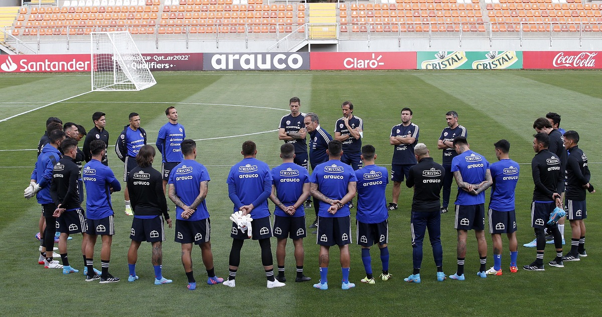 La Roja tendría formación lista para enfrentar a Argentina.