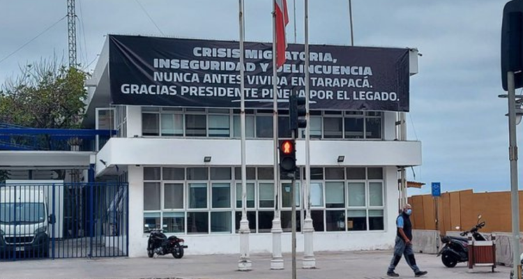 Gore Tarapacá coloca lienzo por crisis migratoria