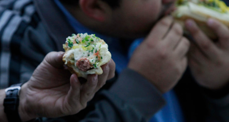 Foto contexto comida en calle