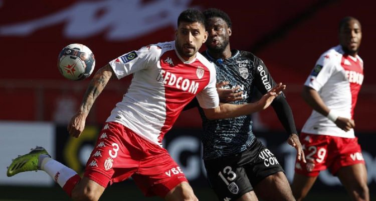 Guillermo Maripán fue titular otra vez en Mónaco