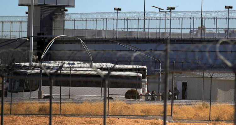 Hallan el cadáver de un bebé de tres meses en la basura de una cárcel en México