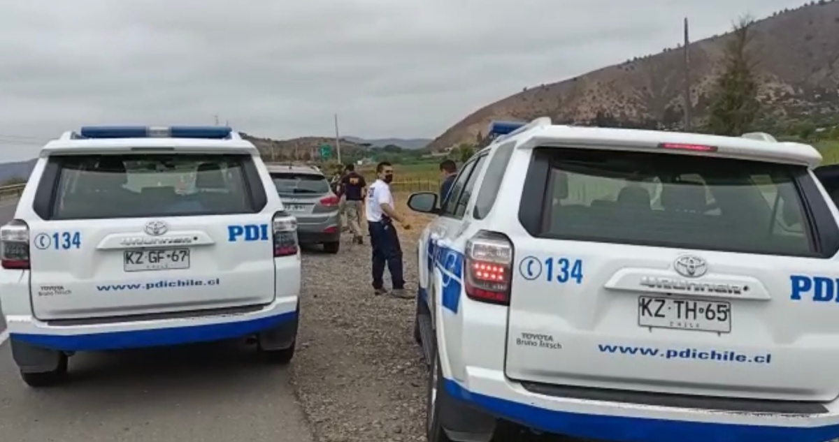 Hombre amarrado fue asesinado a un costado de la Ruta G-60 en Melipilla: habría sido acribillado
