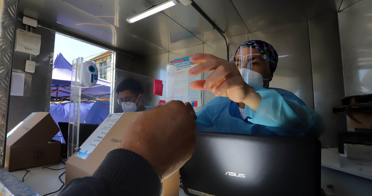 ICOVID: variante Ómicron se toma el escenario de la pandemia y positividad va en alza