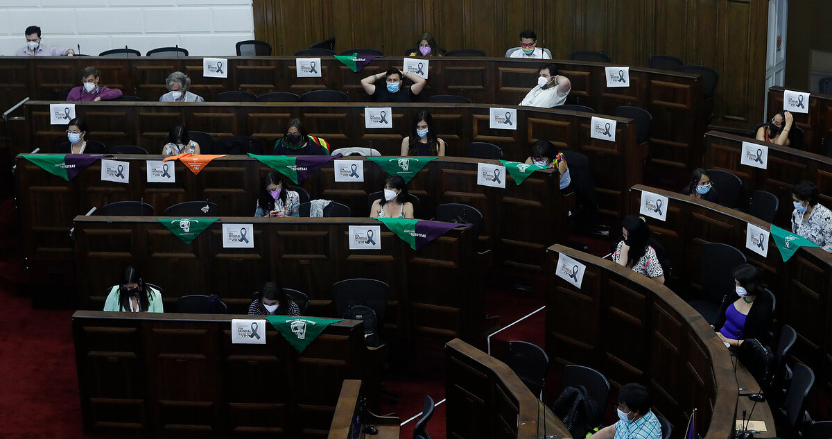 Quedan 9 días para ingresar iniciativas populares para ser discutidas en la Convención