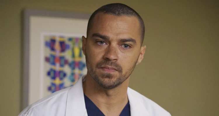 El actor Jesse Williams bajo el papel del doctor Jackson Avery.
