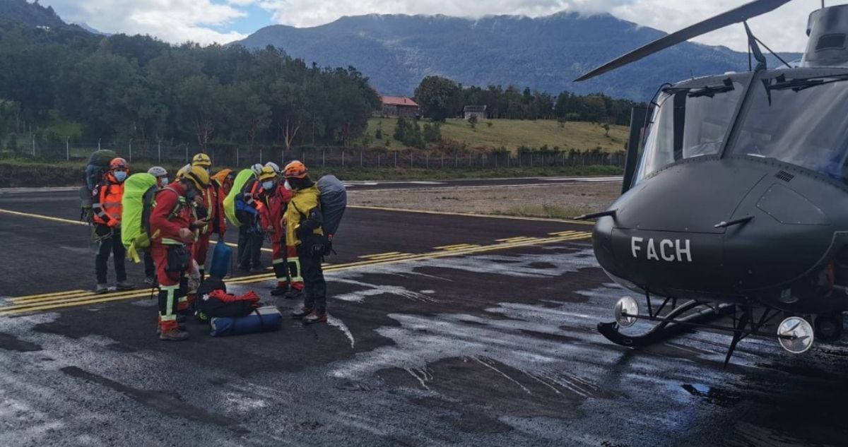 Joven extraviado en Cochamó: Fuerza Aérea levanta imágenes satelitales de la zona