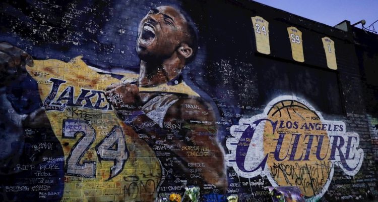 Siguen los homenajes a Kobe Bryant.