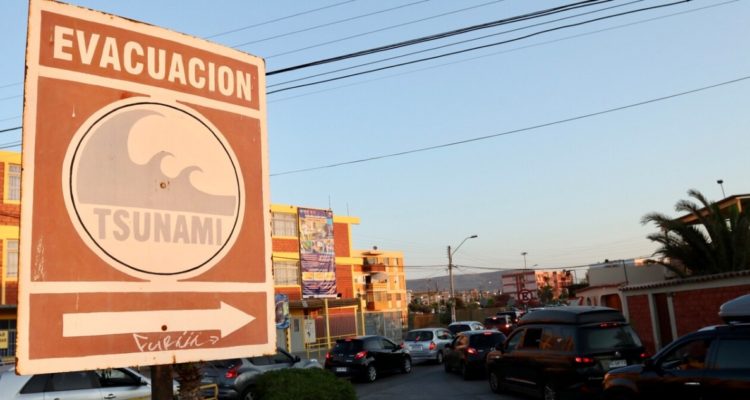 Levantan Alerta de Tsunami