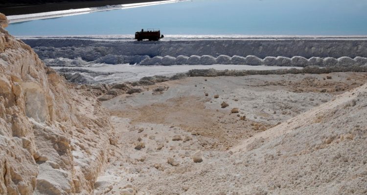 Nuevo revés para el Gobierno en licitación del litio: pierde recurso y mantienen orden de no innovar