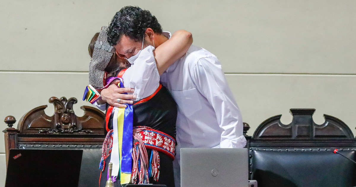 Loncón y Bassa se despiden de la presidencia de la Convención
