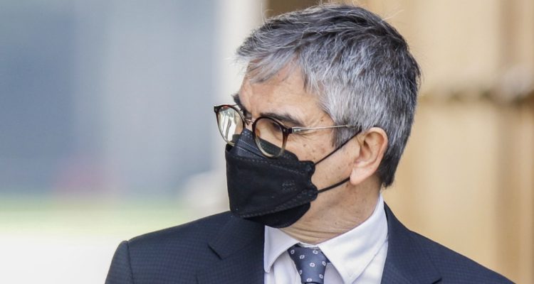 Dólar abre bajo los $810 y mercado ve positivo que Marcel suene como ministro de Hacienda de Boric