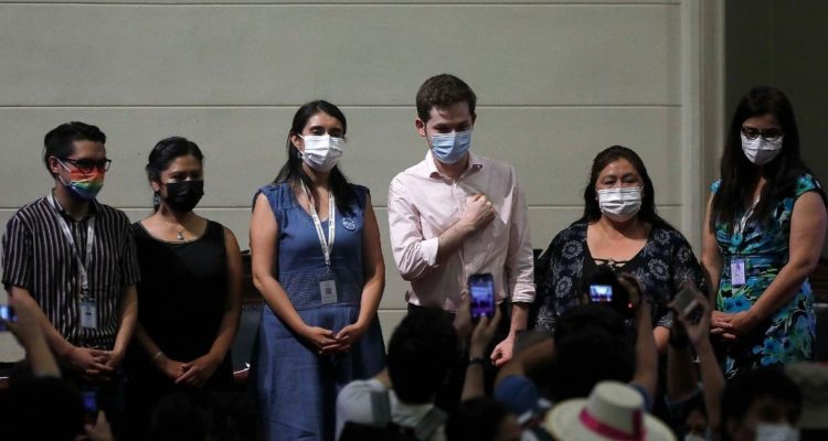 Mesa ampliada convención