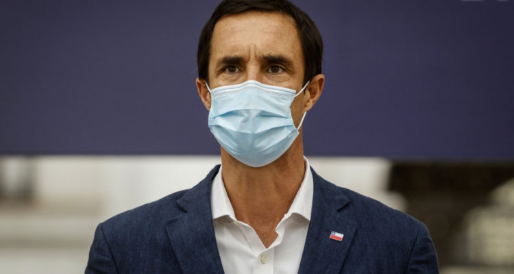 Ministro Jobet defiende a empresas que se adjudicaron licitación del litio: “Son ofertas más altas”