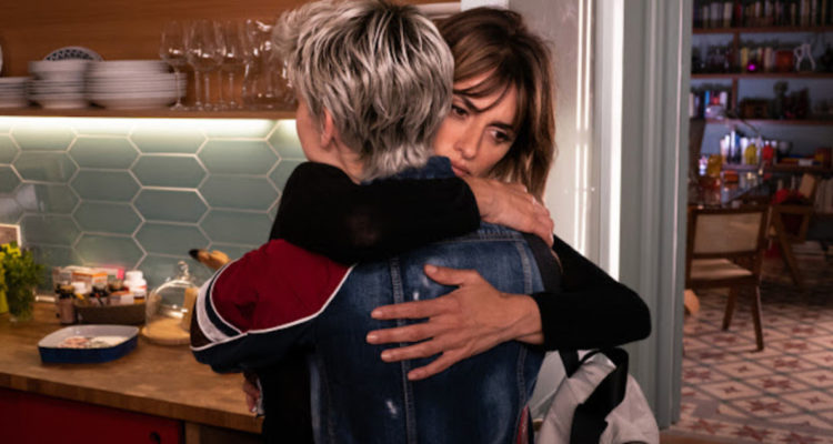 película Madres Paralelas