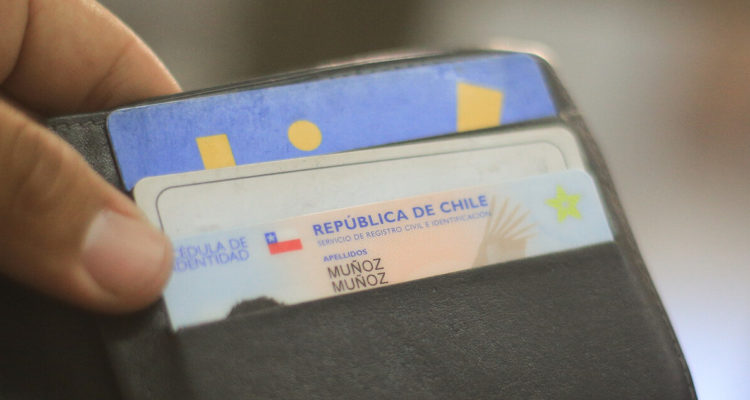 Habilitarán 14 mil nuevas horas para el cambio del orden de apellidos ante alta demanda