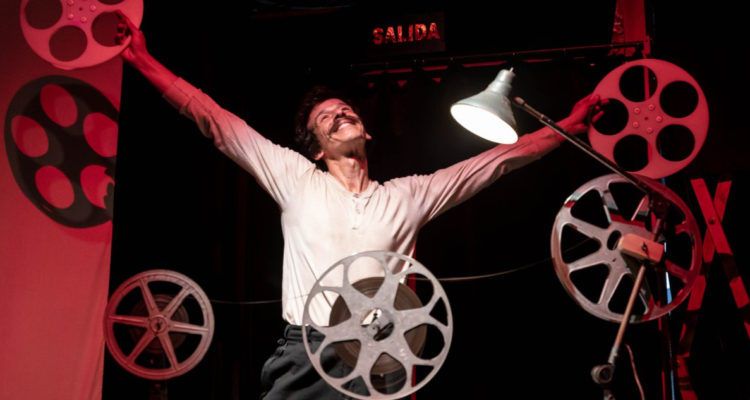 Espectáculo en Santiago a Mil