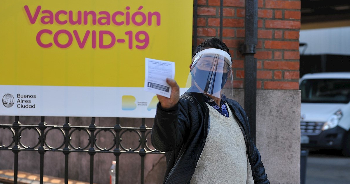 Argentina comenzará a exigir pase sanitario para participar en eventos