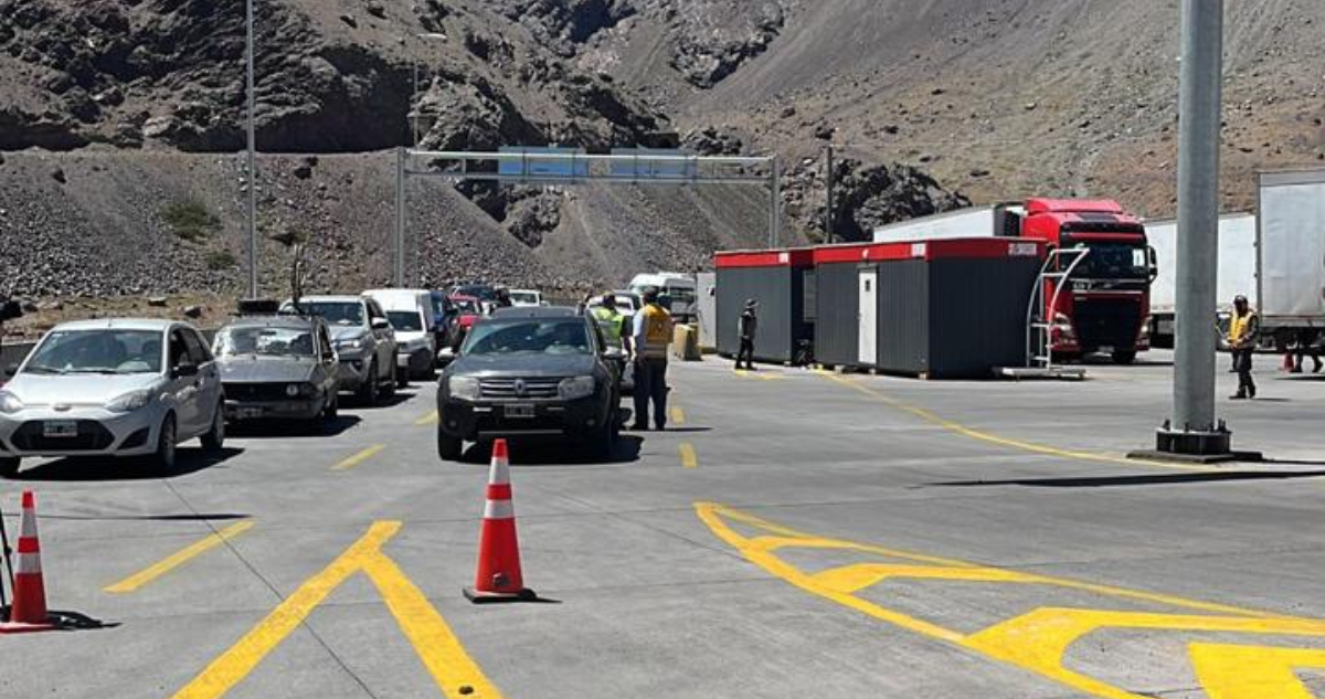 Piden PCR a todos los turistas