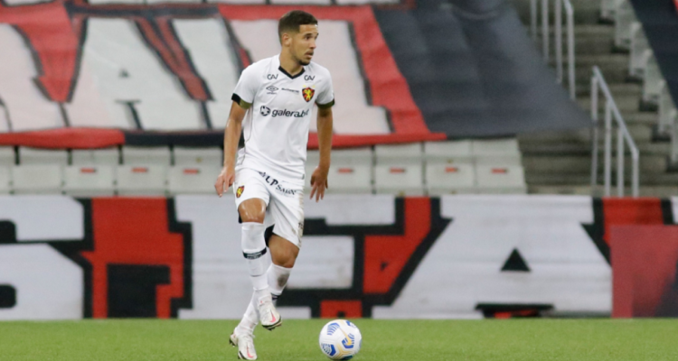 Pedro Henrique será defensa de La Calera.