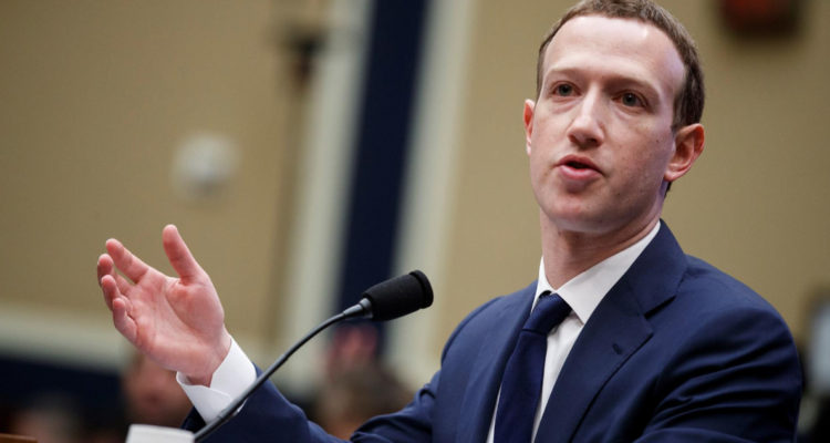 peruano-demanda-a-mark-zuckerberg-por-dejarlo-sin-facebook-un-mes