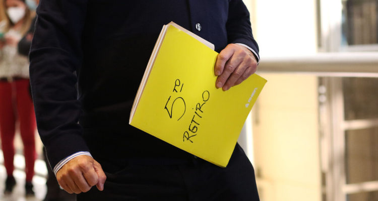 Quinto retiro: Parlamentarios piden no “ilusionar” a la ciudadanía tras “portazo” de Boric