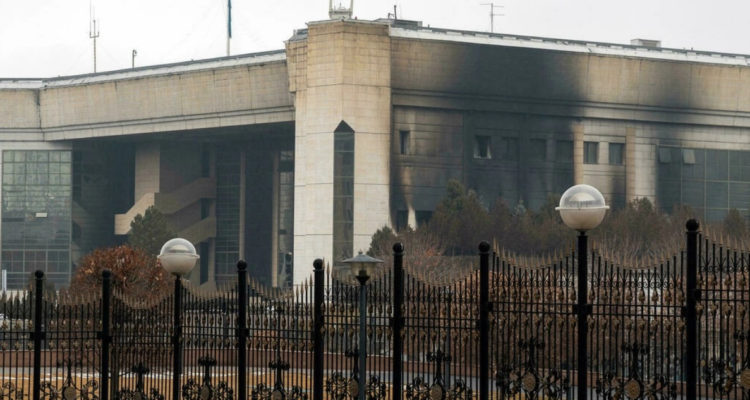 Presidente de Kazajistán asegura que disturbios fueron un intento de golpe Querían tomar el poder