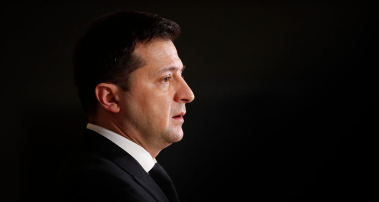 Presidente de Ucrania propone reunión virtual con Biden y Putin ante tensiones con Rusia