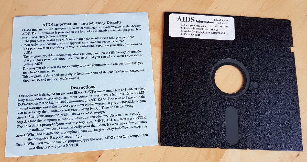 Disquete que contenía el primer ransomware de la historia
