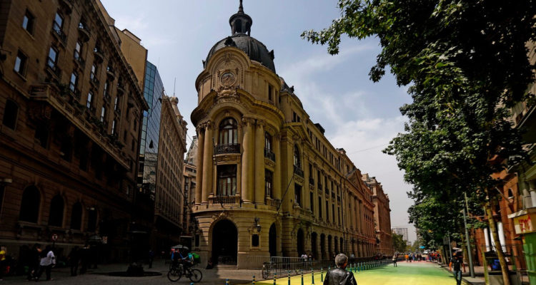 Recuperar la inversión y controlar la inflación: expertos proyectan desafíos para el 2022