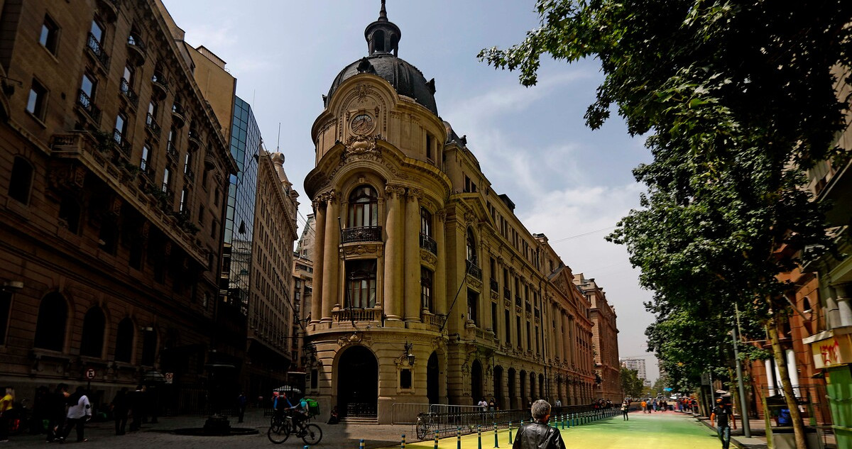 Recuperar la inversión y controlar la inflación: expertos proyectan desafíos para el 2022