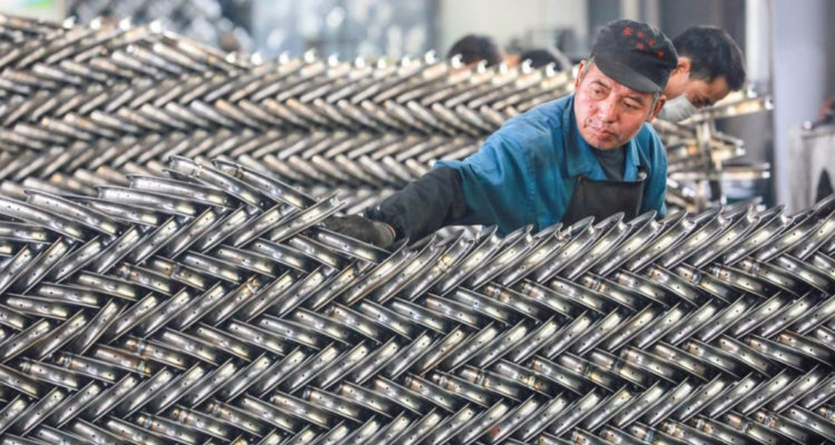 Recuperación de la economía mundial pierde fuerza ante avance del covid y sus variantes