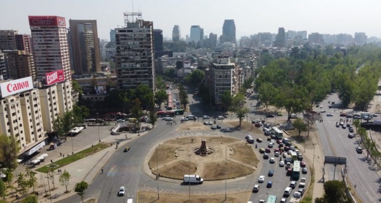 Región Metropolitana anota otro récord con más de 10.700 casos de covid-19: positividad es de 20,45%