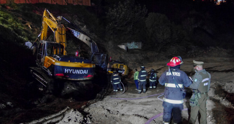 Ataque incendiario termina con máquina quemada en Lumaco