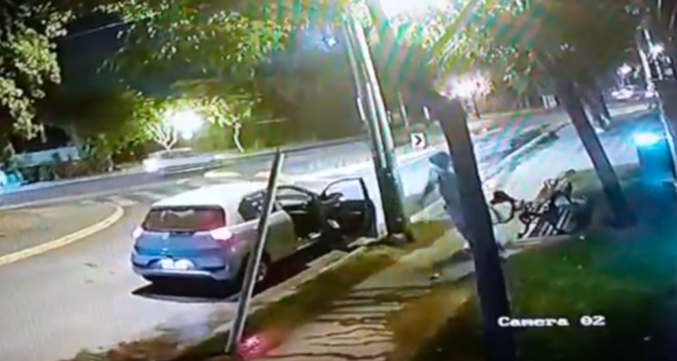 Mujer quedó con su rostro herido tras robo de celular en Ñuñoa: delincuente le hizo zancadilla