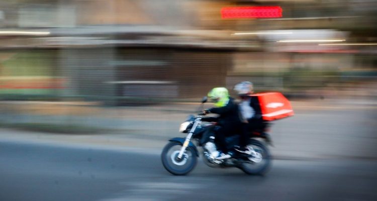 Técnica del “Uber”: sujetos asaltan a hombre en Reñaca