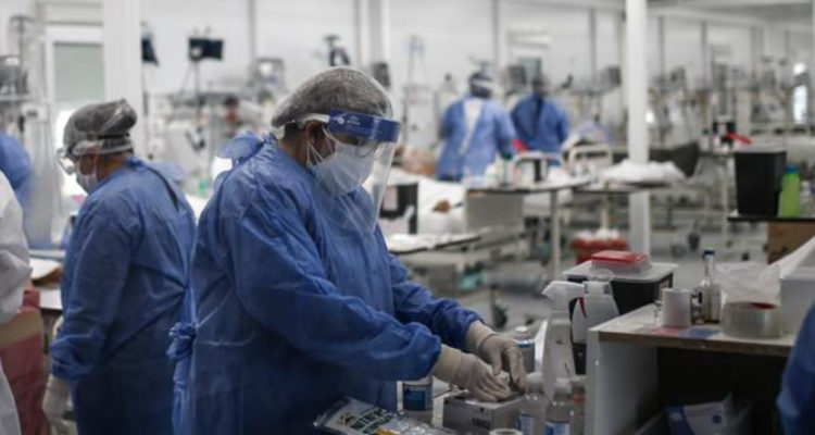 Tercera ola de covid en Argentina por primera vez se superan los 100 mil contagios diarios