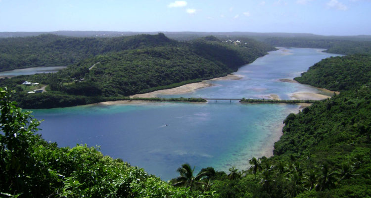 Paisaje de Tonga, isla polinésica