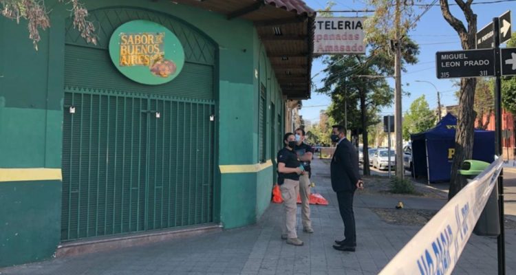 Trabajador muere baleado en Santiago